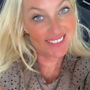 Meet your Posher, Wendy